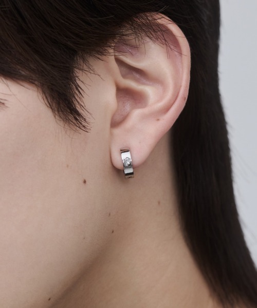 WYZ surgical stainless(ダブリューワイジィーサージカルステンレス)の「【 金属アレルギー対応 】ビジュー フープイヤリング サージカルステンレス(両耳用)(イヤリング・メンズ・シルバー/ブラック/ゴールド・FREE)」の12枚目の写真