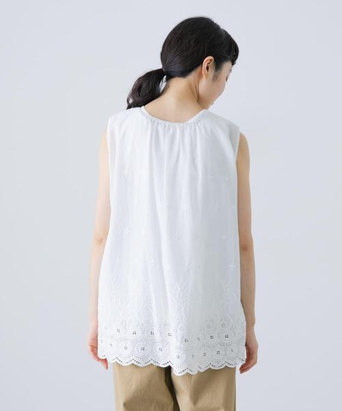 かぐれ（カグレ）の「刺繍ノースリーブプルオーバー（シャツ/ブラウス・レディース・オフホワイト/ブラック・FREE）」の19枚目の写真