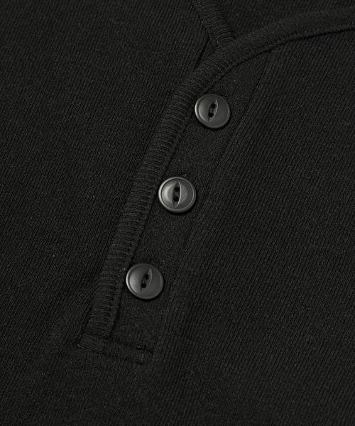 Noen(ノエン)の「Vネックヘンリーニットソー(ニット/セーター・メンズ・アイボリー/ブラック・MEDIUM/LARGE/X-LARGE)」の17枚目の写真