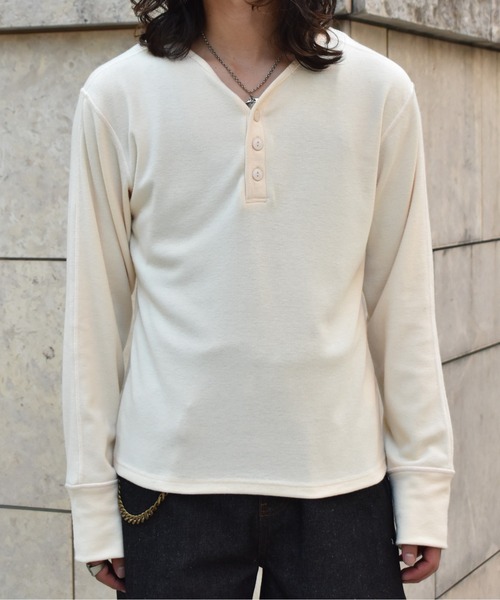 Noen(ノエン)の「Vネックヘンリーニットソー(ニット/セーター・メンズ・アイボリー/ブラック・MEDIUM/LARGE/X-LARGE)」の5枚目の写真