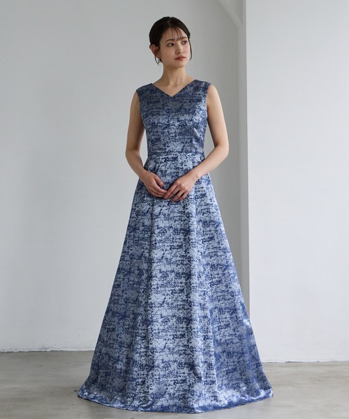 AIMER(エメ)の「【WEB限定】演奏会用ジャカードノースリーブカラーロングドレス(ドレス・レディース・レッド/ターコイズブルー/シルバー/ダルブルー系・MEDIUM/LARGE)」の14枚目の写真