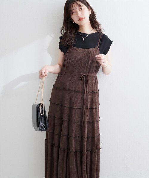 natural couture（ナチュラルクチュール）の「プリーツメローキャミワンピース（ワンピース・レディース・オフホワイト/ブラック/ブラウン・FREE）」の3枚目の写真