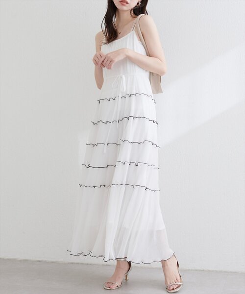 natural couture（ナチュラルクチュール）の「プリーツメローキャミワンピース（ワンピース・レディース・オフホワイト/ブラック/ブラウン・FREE）」の7枚目の写真