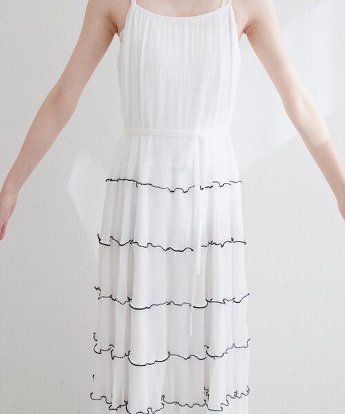 natural couture（ナチュラルクチュール）の「プリーツメローキャミワンピース（ワンピース・レディース・オフホワイト/ブラック/ブラウン・FREE）」の18枚目の写真