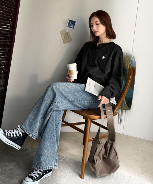 Java(ジャバ)の「《JaVaジャバコラボ》顔周りスッキリ&胸元刺繍で映える♪配色刺繍ヘンリーネックニット(ニット/セーター・レディース・ブラウン/ブラック×ホワイト/グレー×ホワイト/グレイッシュベージュ/アイボリー・LARGE/MEDIUM/X-LARGE/SMALL)」の19枚目の写真