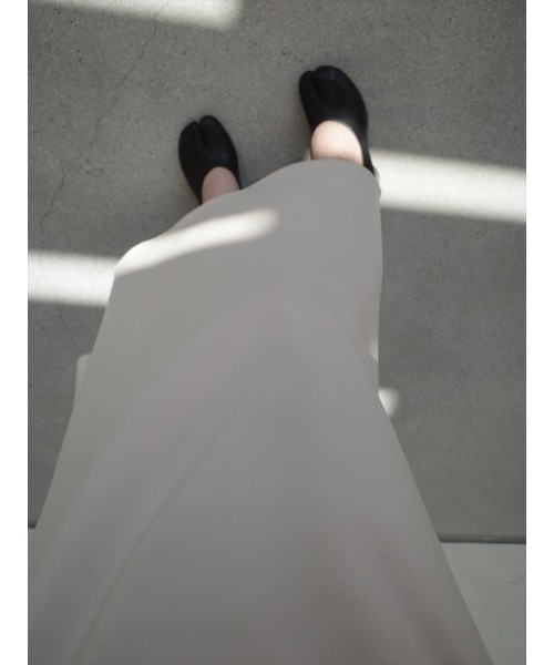 amel（エイメル）の「【RE ARRIVAL】ベーシックフレアロングスカート / ベージュ（スカート・レディース・ベージュ・FREE）」の5枚目の写真