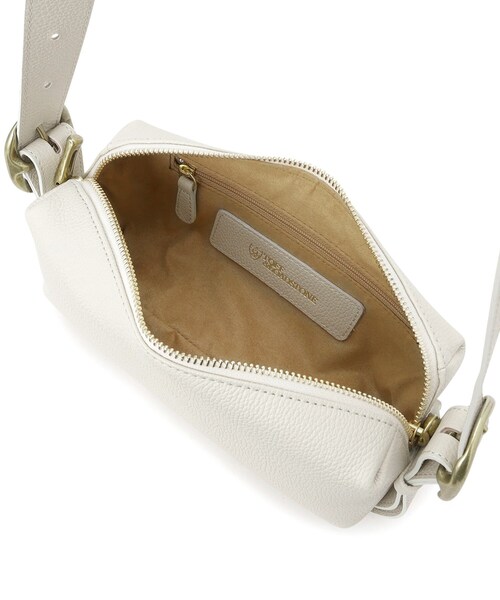 TOFF&LOADSTONE（トフアンドロードストーン）の「【STORY 2月号掲載】Easy（イージー）S（ショルダーバッグ・レディース・ブラック/ホワイト系/グレー系その他6/ブラウン系その他2/サンドベージュ/マスタード/シルバー・00）」の17枚目の写真