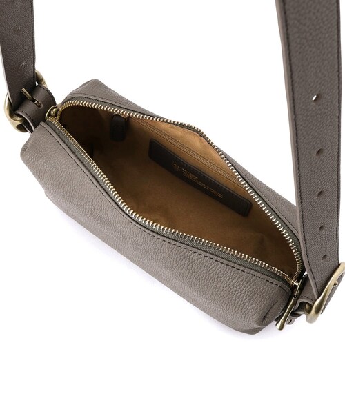 TOFF&LOADSTONE（トフアンドロードストーン）の「【STORY 2月号掲載】Easy（イージー）S（ショルダーバッグ・レディース・ブラック/ホワイト系/グレー系その他6/ブラウン系その他2/サンドベージュ/マスタード/シルバー・00）」の20枚目の写真