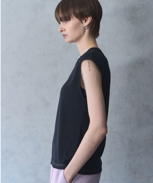 Muel Chic(ミュエルシック)の「Tao sleeveless CS タオノースリーブカットソー(Tシャツ/カットソー・レディース・グレー/ブラック/サックスブルー/モカ/オレンジ/ホワイト・FREE)」の10枚目の写真