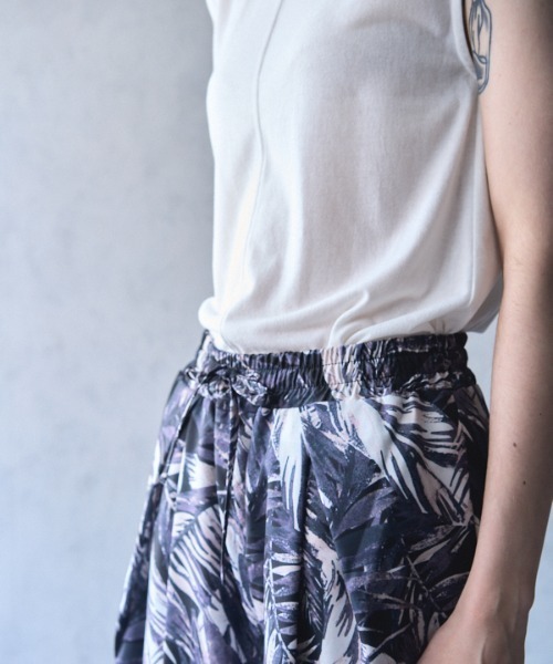 Muel Chic(ミュエルシック)の「Tao sleeveless CS タオノースリーブカットソー(Tシャツ/カットソー・レディース・グレー/ブラック/サックスブルー/モカ/オレンジ/ホワイト・FREE)」の8枚目の写真