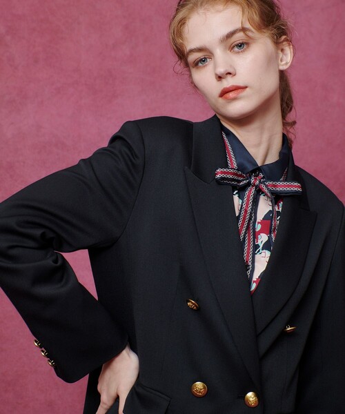 LOULOU WILLOUGHBY(ルルウィルビー)の「【LOULOU WILLOUGHBY】ウールチノダブルジャケット(テーラードジャケット・レディース・ベージュ/ブラック・2/1)」の1枚目の写真