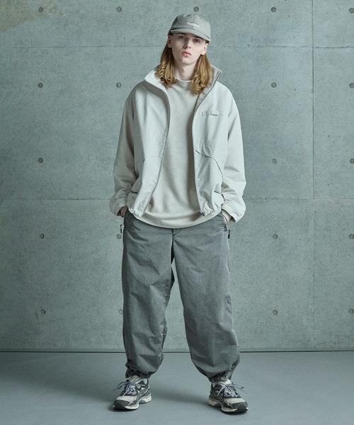 FUSE(フューズ)の「コットンナイロンピグメント加工パンツ(その他パンツ・メンズ・ブラック/オフホワイト・01/03/02)」の8枚目の写真