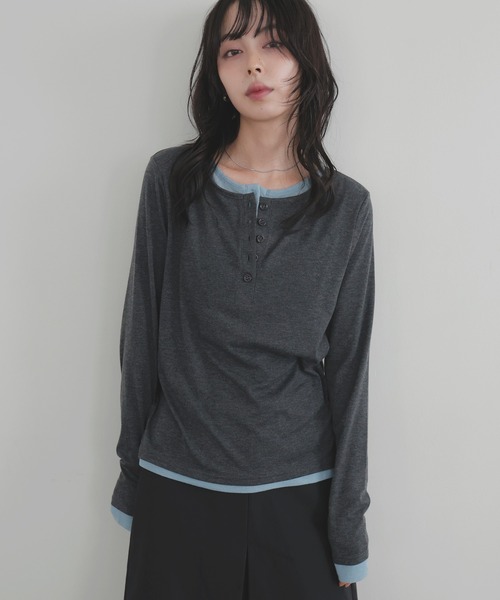 LIAN(リアン)の「バイカラーヘンリーネックプルオーバー【入荷禁止】(Tシャツ/カットソー・レディース・グレー/チャコールグレー/ブラウン・FREE)」の4枚目の写真