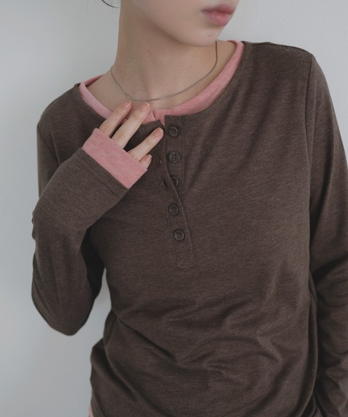LIAN(リアン)の「バイカラーヘンリーネックプルオーバー【入荷禁止】(Tシャツ/カットソー・レディース・グレー/チャコールグレー/ブラウン・FREE)」の20枚目の写真