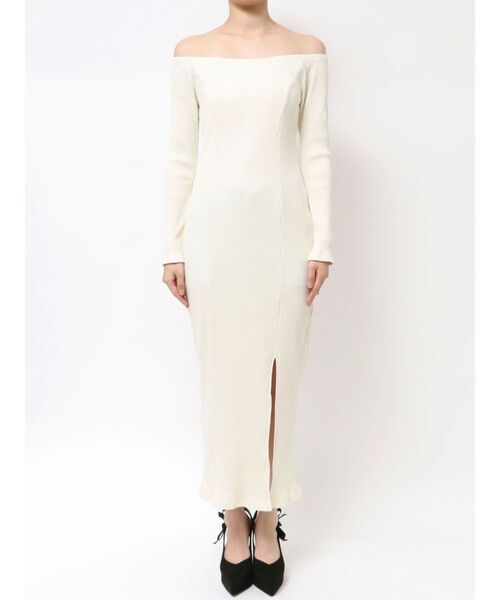 EATME（イートミー）の「フェイクファーオフショルロングワンピース（ワンピース・レディース・ブラウン/ネイビー/アイボリー/ブラック・FREE）」の12枚目の写真