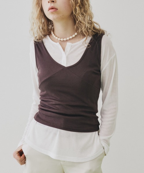 FUULLY STUDIO(フーリィーステューディオ)の「ビスチェライクレイヤードタンクトップ(タンクトップ・レディース・ブラック/イエロー/ダークブラウン/グレー/ピンク・FREE)」の18枚目の写真