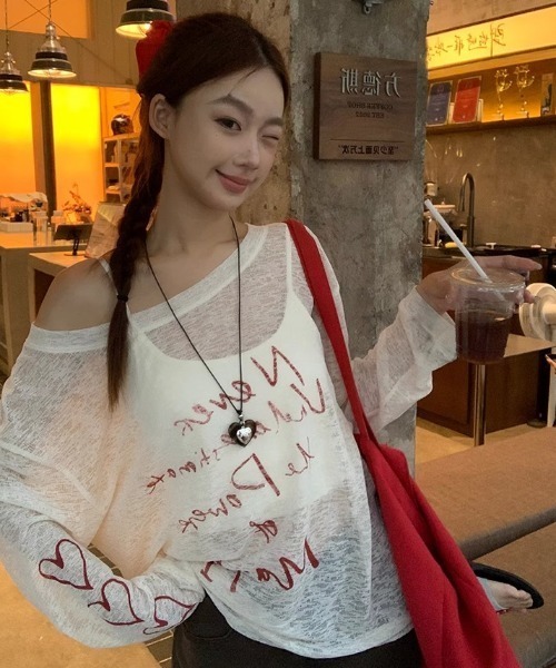 GEMEDA(ジェメダ)の「英字プリントシアーロングTシャツ(Tシャツ/カットソー・レディース・ホワイト系その他/ホワイト/ブラック/ベージュ/ブラック系・M)」の8枚目の写真
