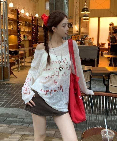 GEMEDA(ジェメダ)の「英字プリントシアーロングTシャツ(Tシャツ/カットソー・レディース・ホワイト系その他/ホワイト/ブラック/ベージュ/ブラック系・M)」の13枚目の写真