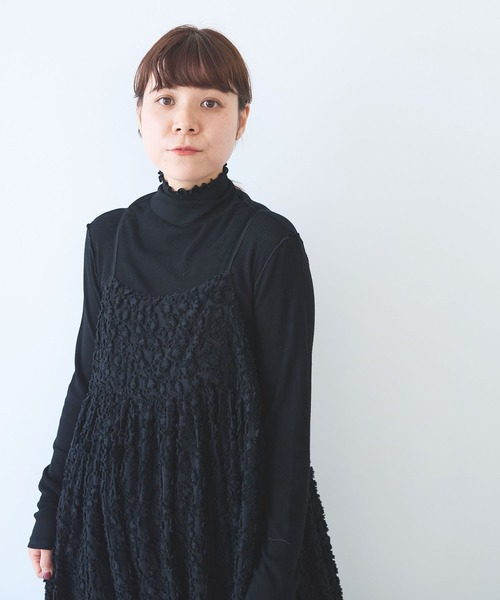 yuni（ユニ　）の「hana dot ジャカード キャミソールワンピース（ジャンパースカート・レディース・ブラック/アイボリー・FREE）」の3枚目の写真