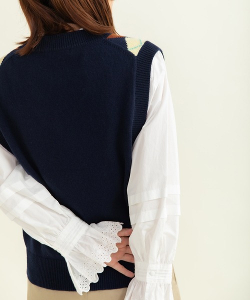 CHILD WOMAN（チャイルドウーマン）の「メリノウール アーガイルⅤネックベスト（ベスト・レディース・レッド/ネイビー・FREE）」の9枚目の写真