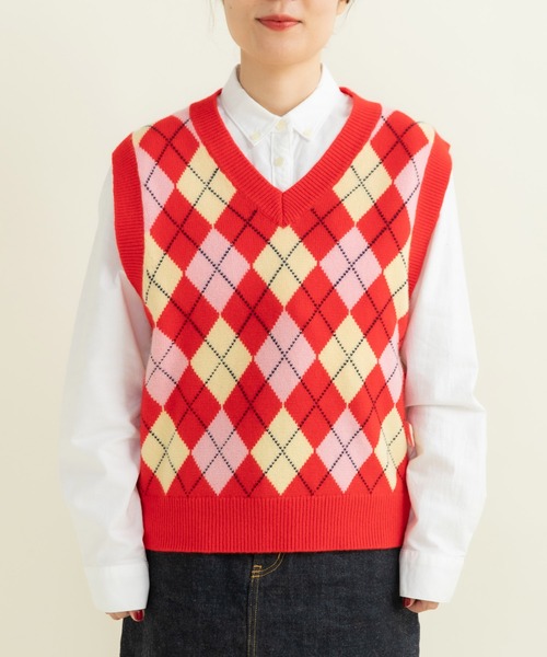 CHILD WOMAN（チャイルドウーマン）の「メリノウール アーガイルⅤネックベスト（ベスト・レディース・レッド/ネイビー・FREE）」の21枚目の写真