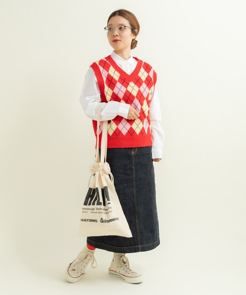 CHILD WOMAN（チャイルドウーマン）の「メリノウール アーガイルⅤネックベスト（ベスト・レディース・レッド/ネイビー・FREE）」の6枚目の写真
