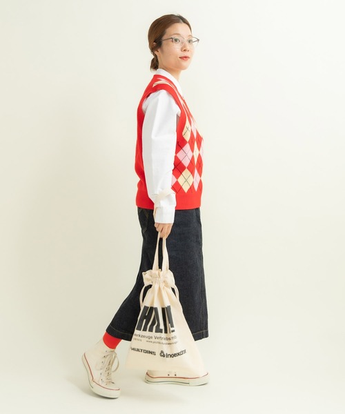 CHILD WOMAN（チャイルドウーマン）の「メリノウール アーガイルⅤネックベスト（ベスト・レディース・レッド/ネイビー・FREE）」の10枚目の写真