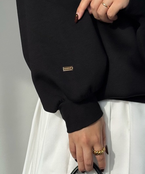 JUNOAH(ジュノア)の「ワンショルスリットスウェット(スウェット・レディース・ブルー系その他/ブラック/杢グレー・SMALL/MEDIUM/LARGE)」の5枚目の写真