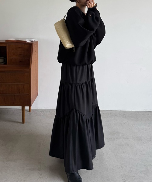 JUNOAH(ジュノア)の「ワンショルスリットスウェット(スウェット・レディース・ブルー系その他/ブラック/杢グレー・SMALL/MEDIUM/LARGE)」の9枚目の写真