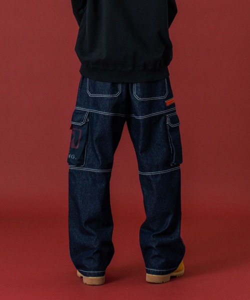 XLARGE（エクストララージ）の「DENIM CARGO PANTS（カーゴパンツ・メンズ・インディゴブルー/ブラック・30inch/32inch/34inch/36inch）」の7枚目の写真