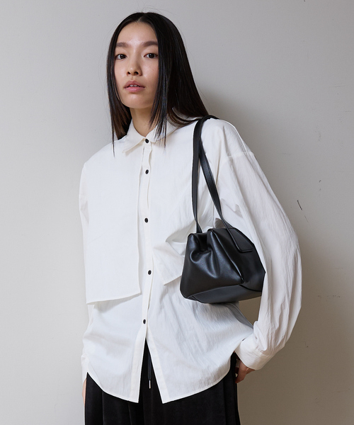 NOMINE(ノミネ)の「【AT CREATION】ヴォルタ ボストンバッグ(ボストンバッグ・レディース・ブラック/アイボリー・フリー)」の3枚目の写真