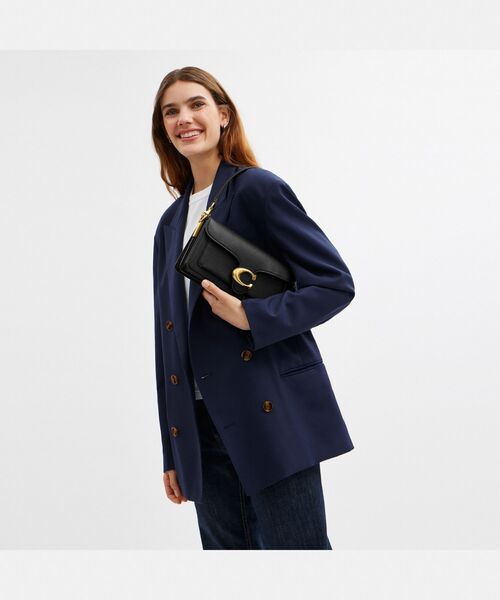 COACH(コーチ)の「タビー ショルダー バッグ 26(ショルダーバッグ・レディース・ブラック系その他・ONE)」の2枚目の写真