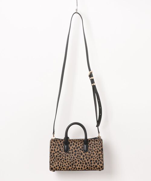 MICHAEL KORS(マイケルコース)の「SCARLETT チータープリント カーフヘア クロスボディ エクストラスモール(ショルダーバッグ・レディース・ブラウン系その他・FREE)」の2枚目の写真