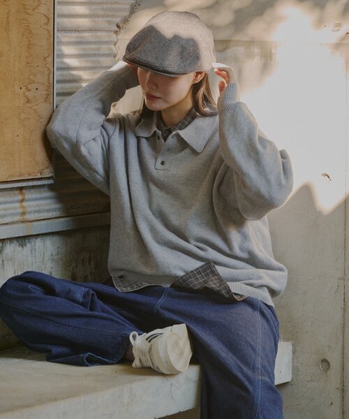 Kastane(カスタネ)の「【UNISEX】ブラッシュド ヤーン ニットポロシャツ(ニット/セーター・レディース・ブラウン/ネイビー/イエロー/グレー・FREE)」の5枚目の写真