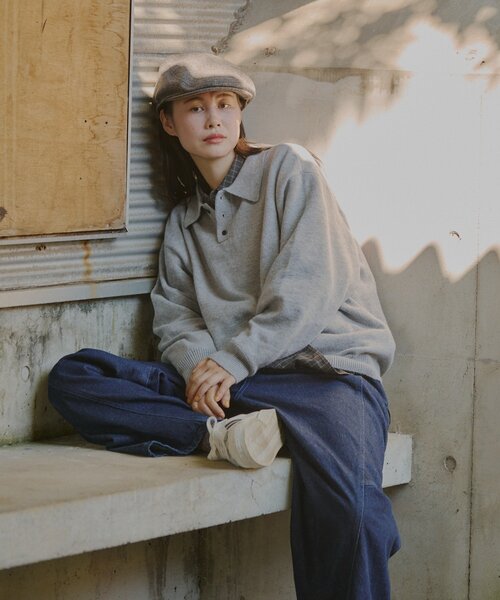 Kastane(カスタネ)の「【UNISEX】ブラッシュド ヤーン ニットポロシャツ(ニット/セーター・レディース・ブラウン/ネイビー/イエロー/グレー・FREE)」の6枚目の写真