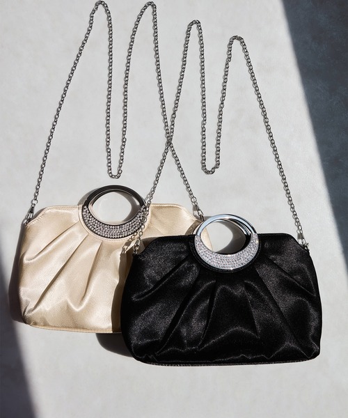 Leja(レジャ)の「【LEJA】サテンプリーツリングハンドル2WAYクラッチバッグ結婚式 パーティー 成人式 二次会 同窓会 お呼ばれ オケージョン 20代 30代(ハンドバッグ・レディース・ベージュ/ブラック・FREE)」の17枚目の写真