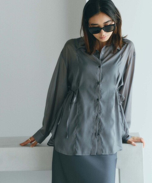 BIANCA(ビアンカ)の「【オンオフ着回し】シアーコードデザインブラウス(シャツ/ブラウス・レディース・ブラウン系その他/ピンク/チャコールグレー・38)」の2枚目の写真