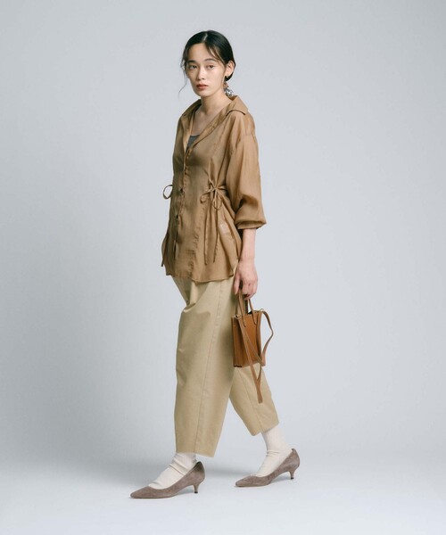 BIANCA(ビアンカ)の「【オンオフ着回し】シアーコードデザインブラウス(シャツ/ブラウス・レディース・ブラウン系その他/ピンク/チャコールグレー・38)」の8枚目の写真