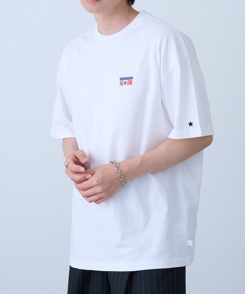 CONVERSE(コンバース)の「【CONVERSE】天竺プレートロゴ ショートスリーブTシャツ 6222-2830 MNY(Tシャツ/カットソー・メンズ・オフホワイト/ブラック/ホワイト・L/LL/M)」の1枚目の写真
