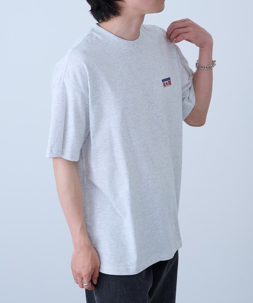 CONVERSE(コンバース)の「【CONVERSE】天竺プレートロゴ ショートスリーブTシャツ 6222-2830 MNY(Tシャツ/カットソー・メンズ・オフホワイト/ブラック/ホワイト・L/LL/M)」の17枚目の写真