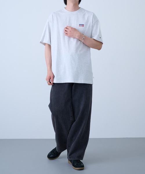 CONVERSE(コンバース)の「【CONVERSE】天竺プレートロゴ ショートスリーブTシャツ 6222-2830 MNY(Tシャツ/カットソー・メンズ・オフホワイト/ブラック/ホワイト・L/LL/M)」の20枚目の写真