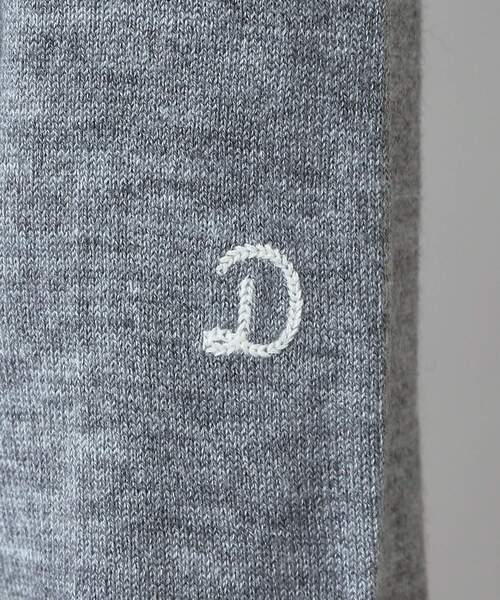 DRESSTERIOR(ドレステリア)の「【CLASSY.12月号/otonaMUSE11月号掲載】ウールブレンド天竺タートルニット(ニット/セーター・レディース・ダークグレー/レッド系/ライトベージュ/ブラック・40/38/36)」の22枚目の写真