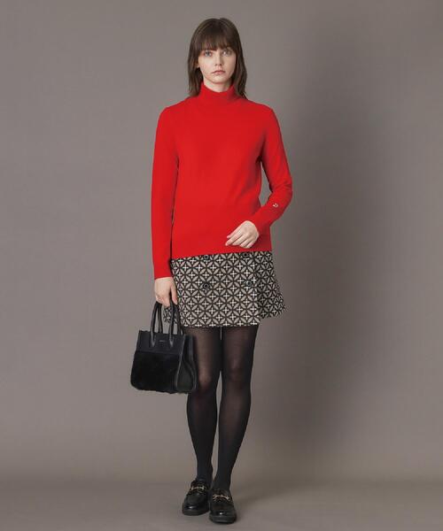 DRESSTERIOR(ドレステリア)の「【CLASSY.12月号/otonaMUSE11月号掲載】ウールブレンド天竺タートルニット(ニット/セーター・レディース・ダークグレー/レッド系/ライトベージュ/ブラック・40/38/36)」の5枚目の写真