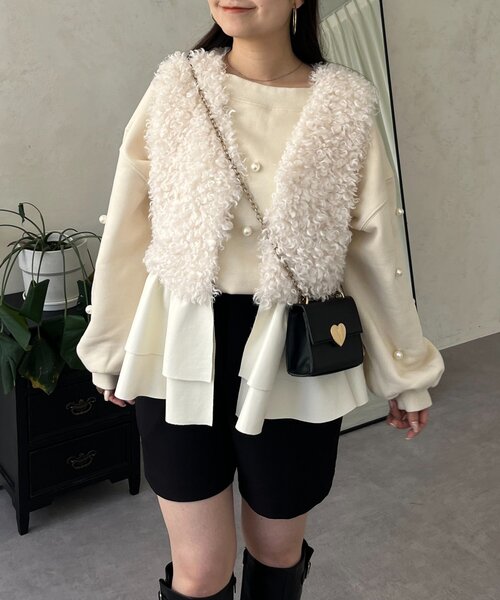 prose verse（プロズヴェール）の「レザーペプラムファーベスト（ベスト・レディース・ブラック/アイボリー・MEDIUM/LARGE）」の5枚目の写真