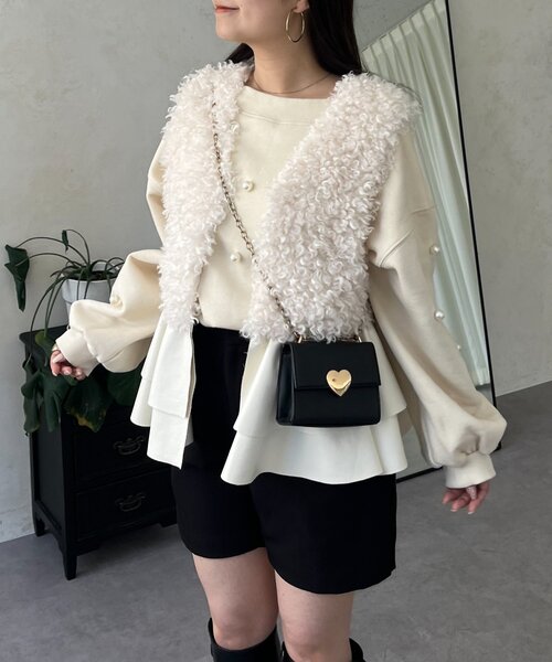 prose verse（プロズヴェール）の「レザーペプラムファーベスト（ベスト・レディース・ブラック/アイボリー・MEDIUM/LARGE）」の7枚目の写真