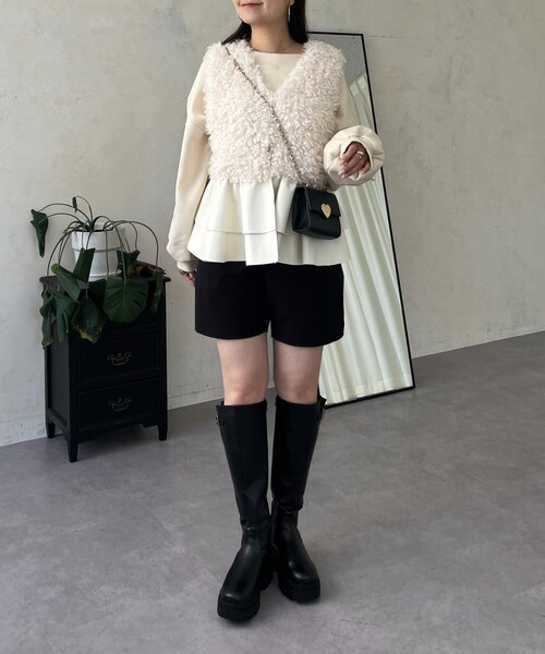 prose verse（プロズヴェール）の「レザーペプラムファーベスト（ベスト・レディース・ブラック/アイボリー・MEDIUM/LARGE）」の20枚目の写真