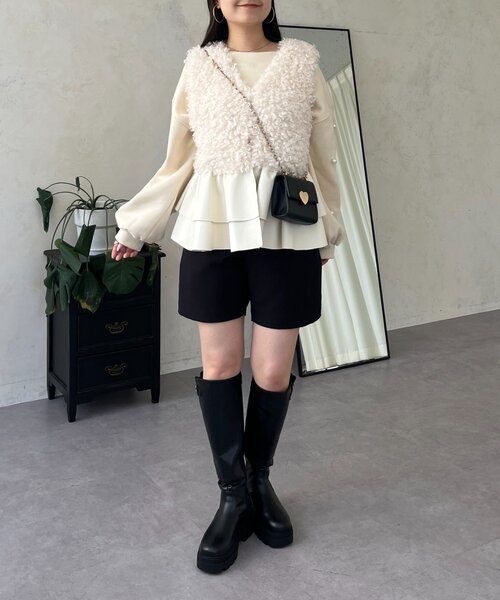 prose verse（プロズヴェール）の「レザーペプラムファーベスト（ベスト・レディース・ブラック/アイボリー・MEDIUM/LARGE）」の21枚目の写真