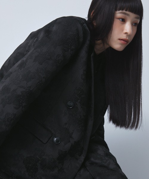 ELUNIS（エルニス）の「ジャカードダブルテーラードジャケット（テーラードジャケット・レディース・ブラック/グレー・FREE）」の4枚目の写真