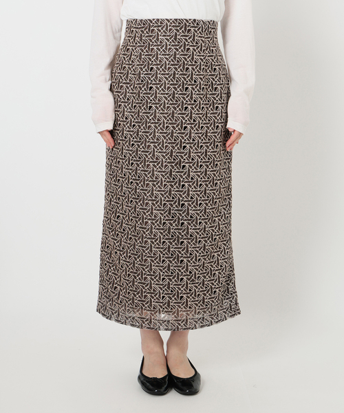 ジオメトリックレースタイトスカート