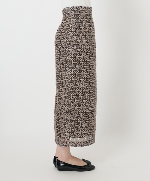 ジオメトリックレースタイトスカート